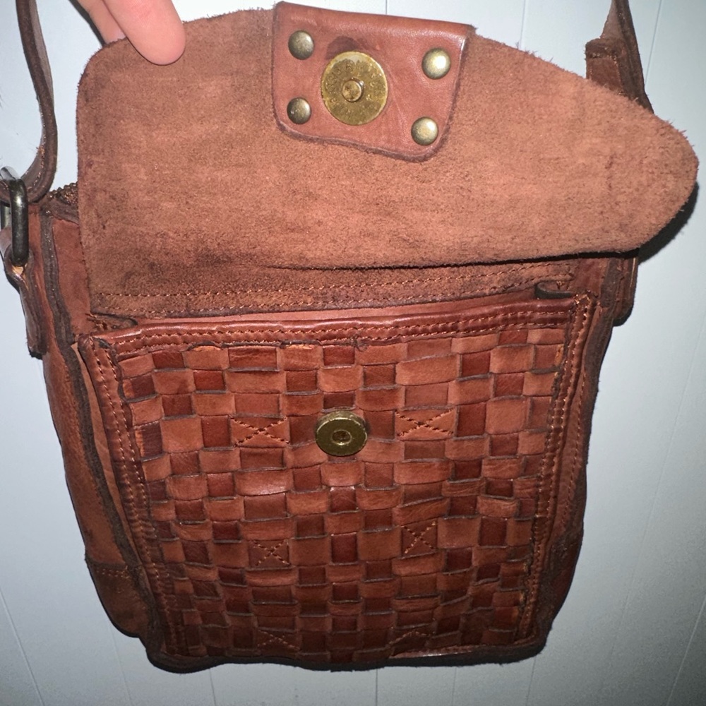 100% LEATHER